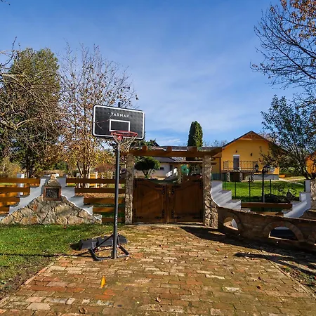 Non Stop 3* Kaposvár